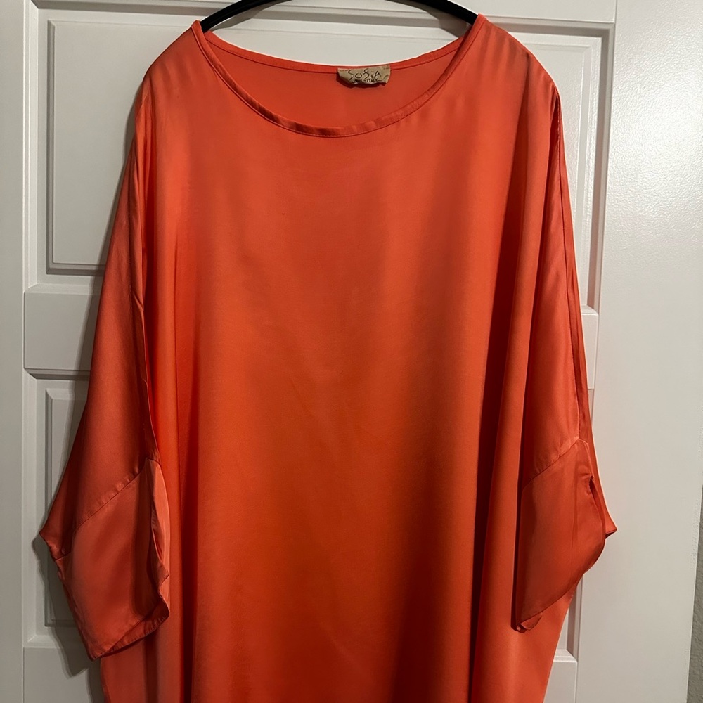Elegant Sofia Made in Italy Silk Women's Tunic in Coral